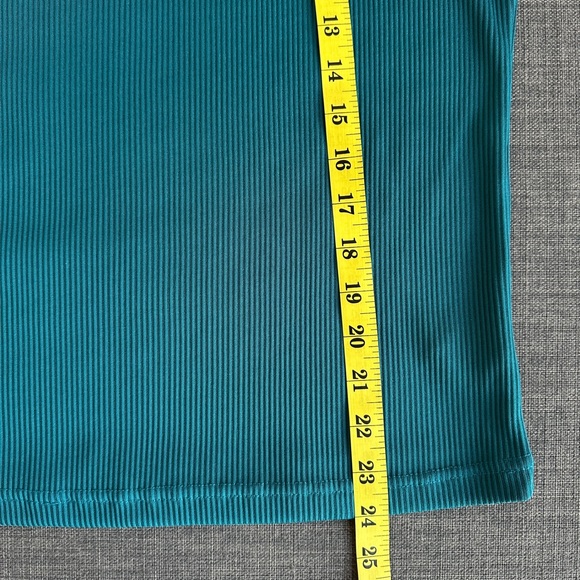 Mockneck Sleeveless Top for Summer | Ribbed Mock Neck - Picture 8 of 8